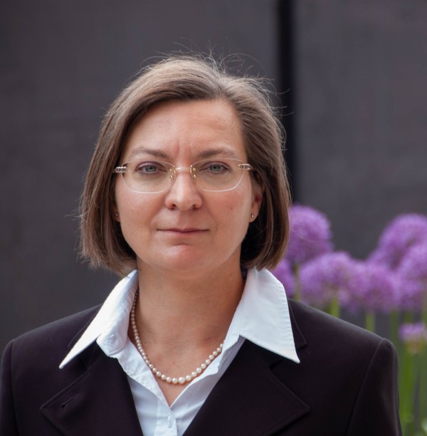 Dr.  Martina Koll-Schretzenmayr