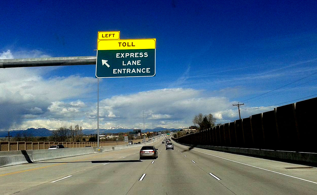 Enlarged view: Express lane entrance sign, Buffalo Hwy westbound before CO-95, Westminster, CO (CC BY-SA 4.0 by Xnatedawgx via Wikimedia Commons)