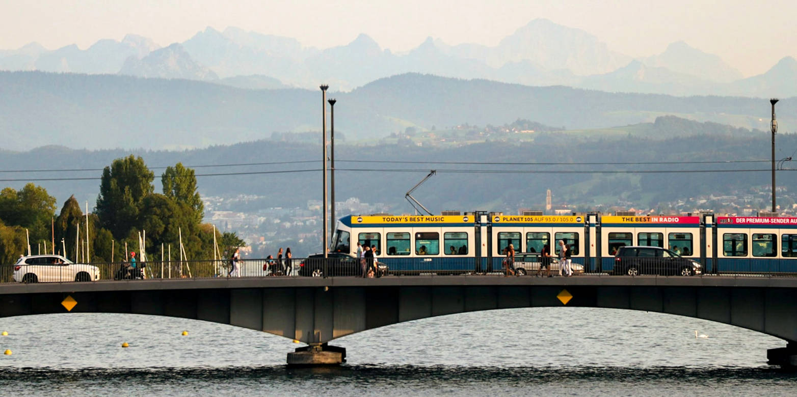 Enlarged view: Zurich, Switzerland ( CC0 1.0 / L. Widjaja via Unsplash )