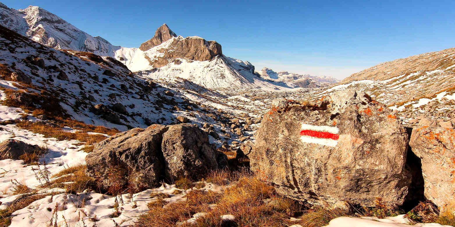 Enlarged view: Hiking trails Switzerland ( CC0 1.0 / J. Huber via Unsplash)