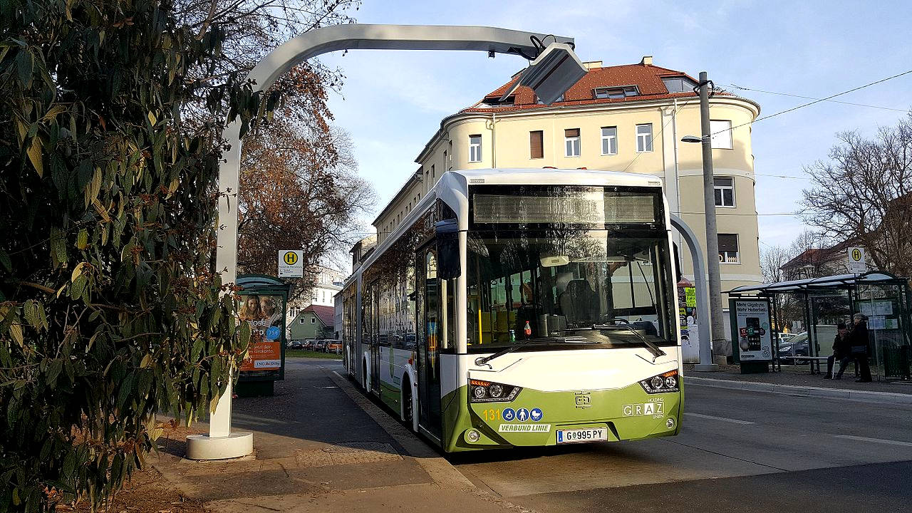 Vergrösserte Ansicht: CRRC-E-Bus (CC BY-SA 4.0 by Lukas3333 via Wikimedia Commons)